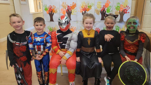 Mrs-Allen-jnr-infants-Halloween-2
